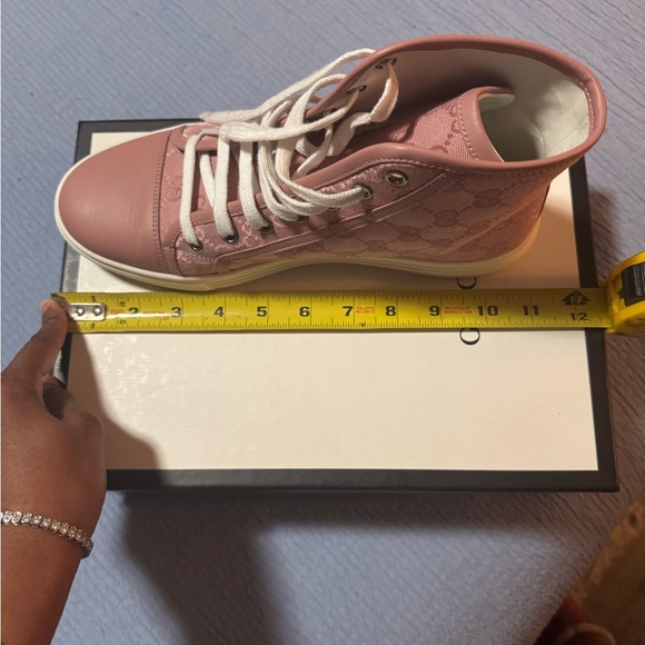 Authentic Gucci sneakers - Picture 7 of 8